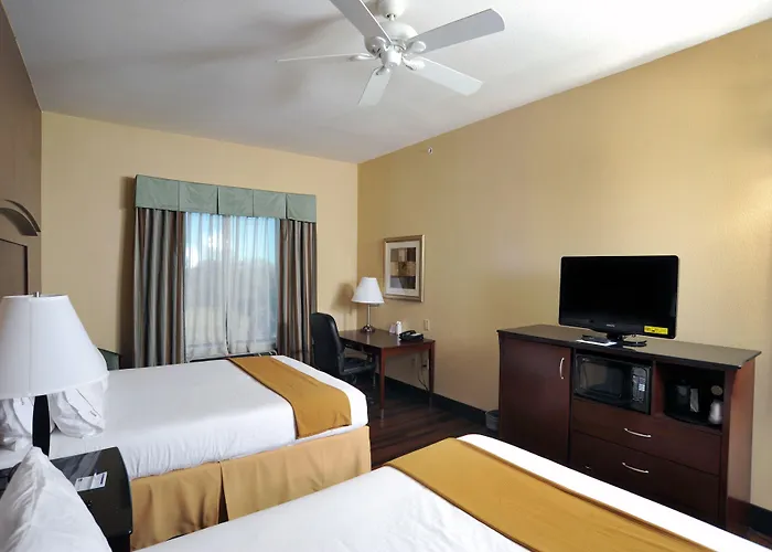 Holiday Inn Express Seguin By Ihg